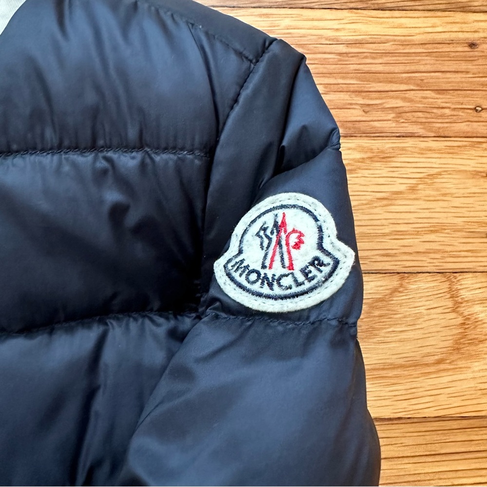 Moncler Kids Down Jacket Navy Blue with White Piping Size 10